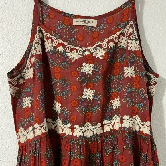NATURAL LIFE Embroidered Sara Dress - Red Wreath Size Large - Picture 8 of 15